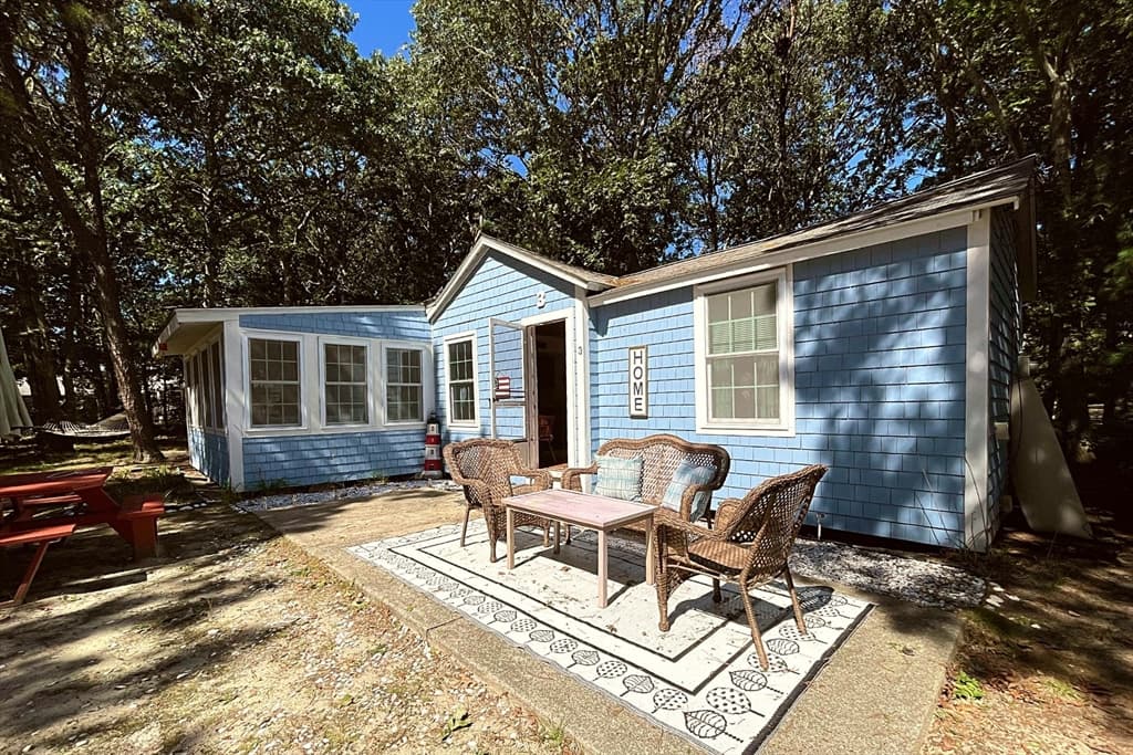 184 S Sea Ave ##3 photo 2