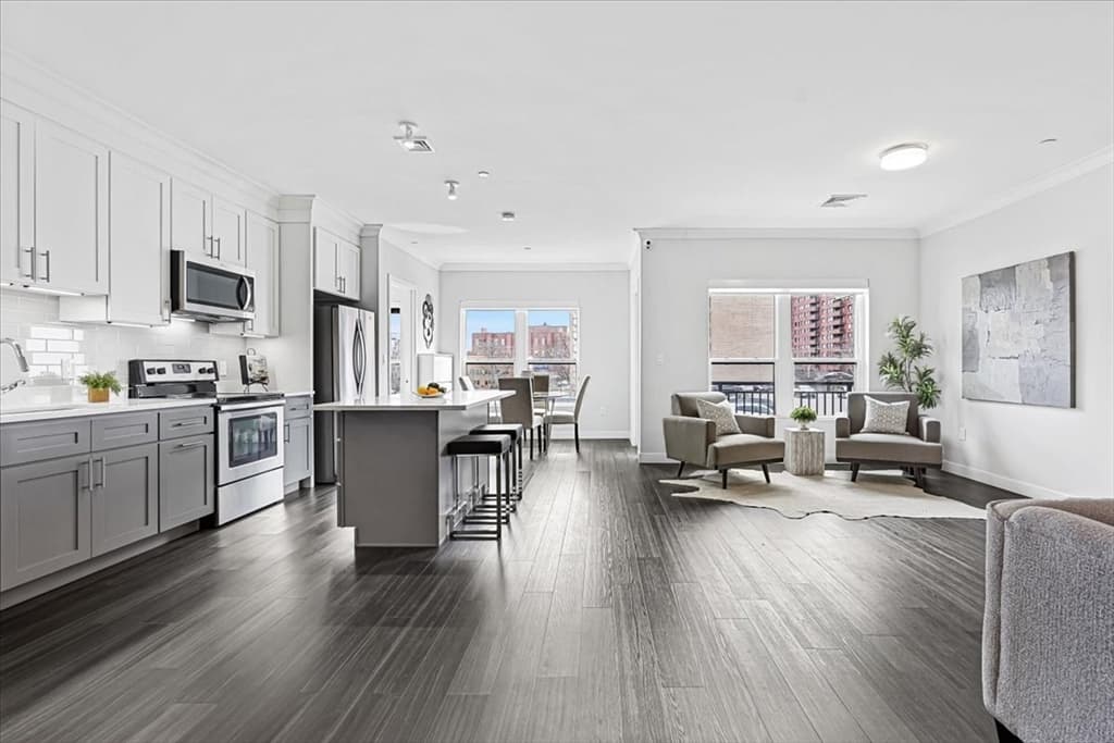 999 Hancock St #301 photo 4