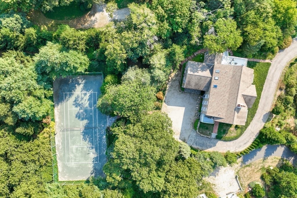 78 Carey Ln