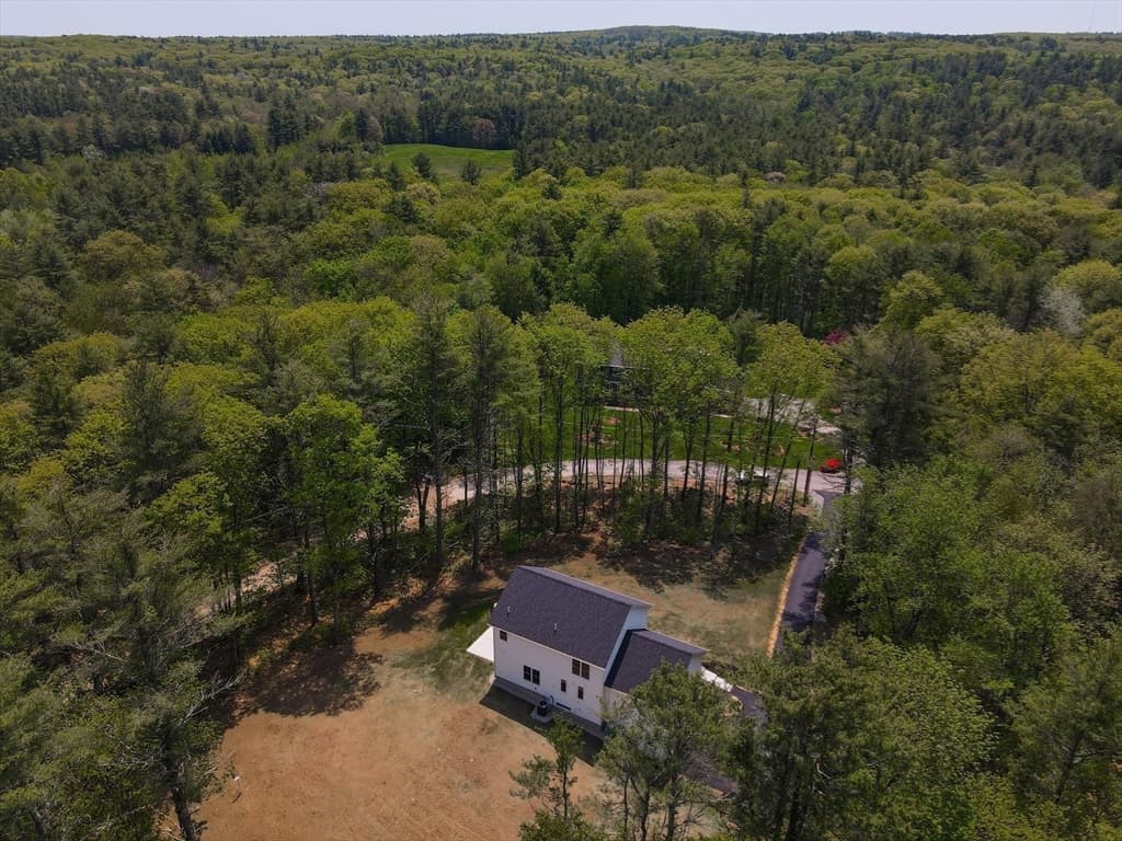 43 Old Colony Rd photo 3