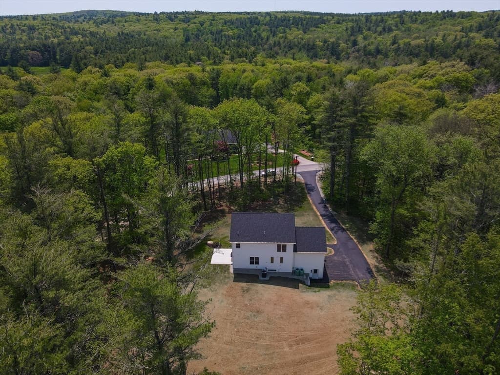 43 Old Colony Rd