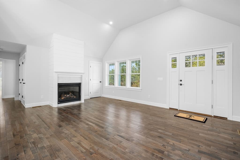 17 Silver Leaf Ln photo 4