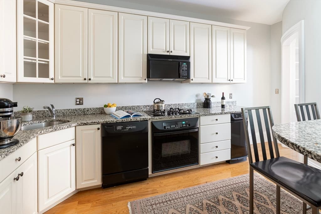 406 Marlborough Street #3 photo 4