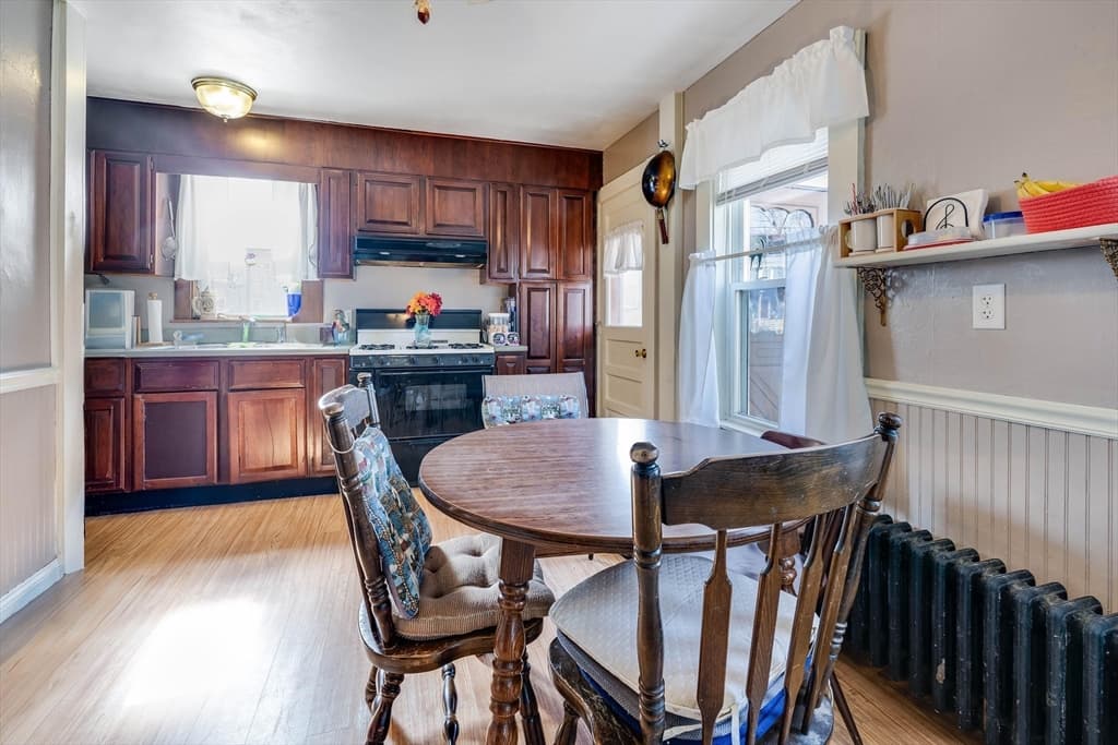13 Washington Ave photo 3