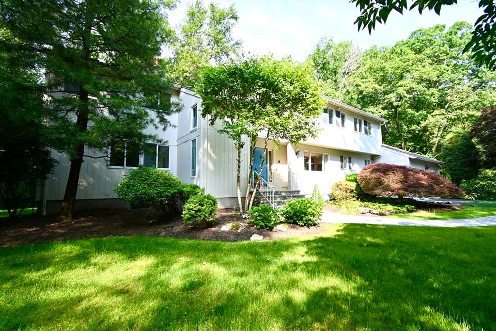 25 Standish Dr photo 2