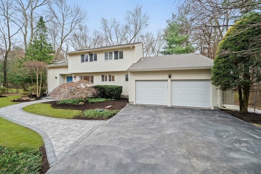 25 Standish Dr photo 5
