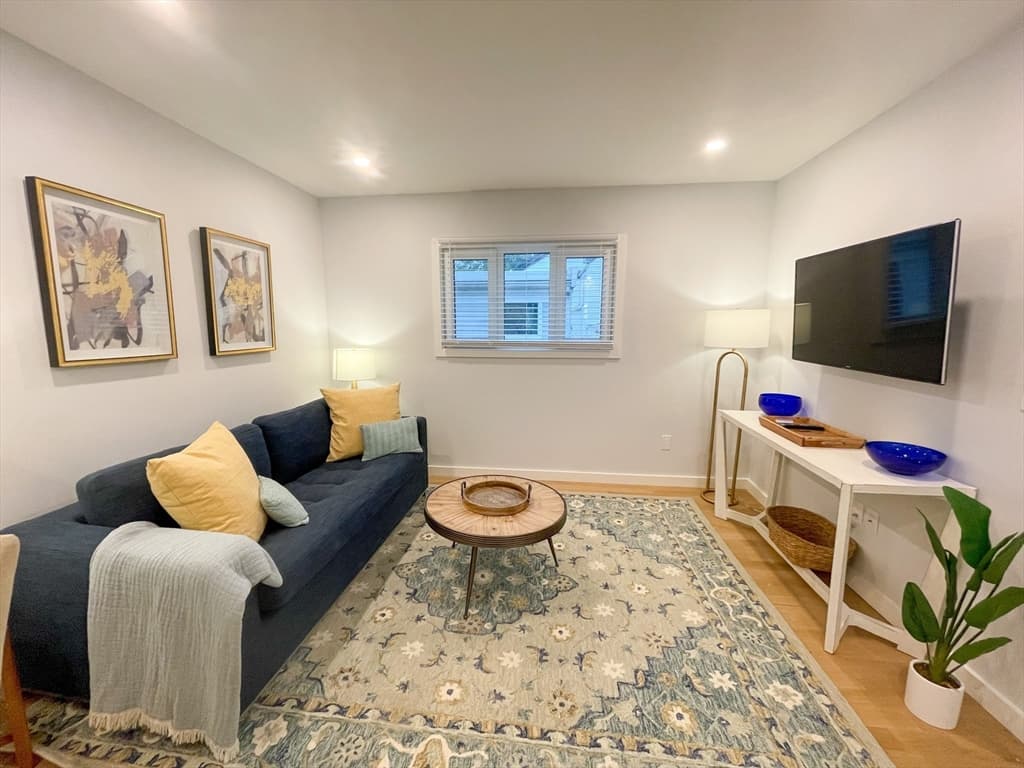 75Furnishe Thorndike #2A photo 3