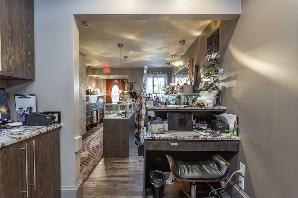 65 Barney Ave photo 5