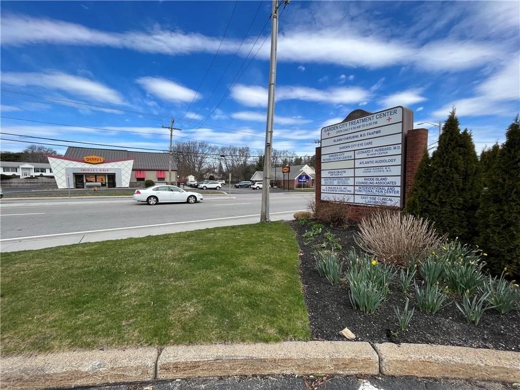 1150 Reservoir Ave #301 photo 5