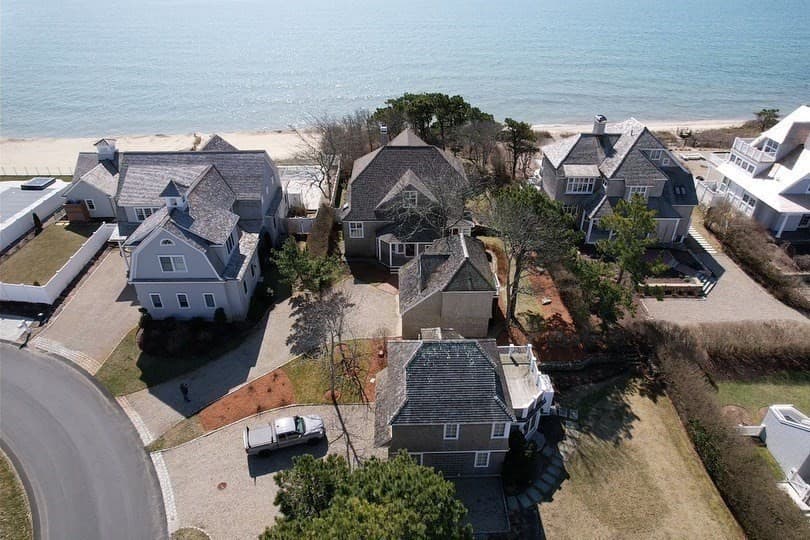118 Shore Drive West photo 5