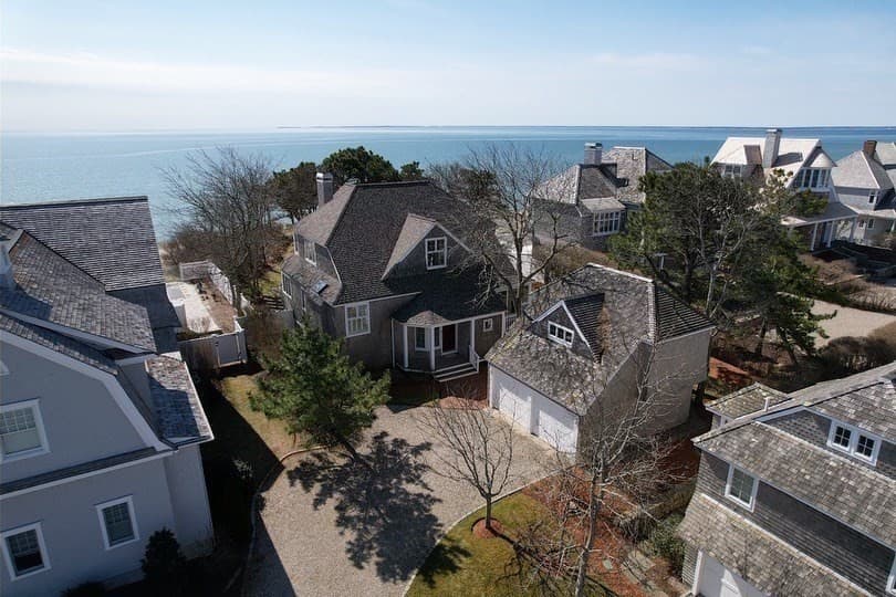 118 Shore Drive West photo 4