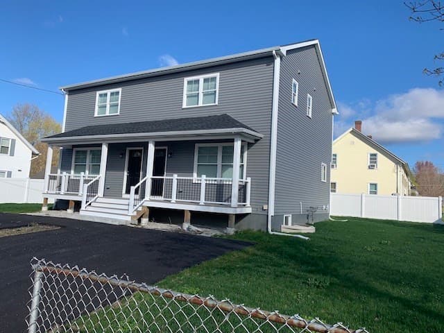 75 Border St #75