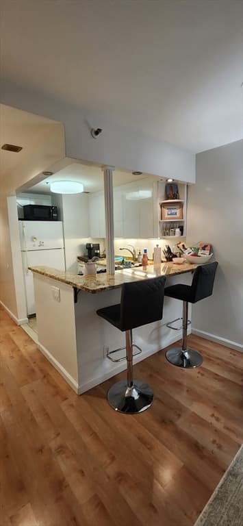 170 Tremont St #606 photo 4