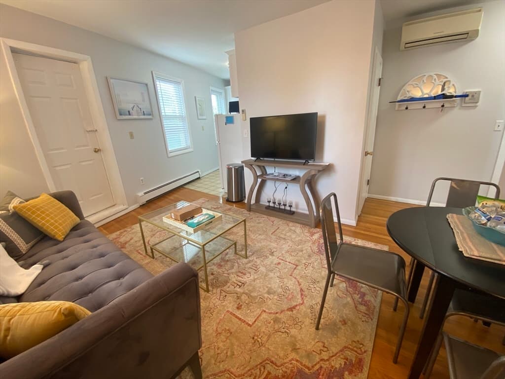 1004-2 Tremont St #Furnished photo 2