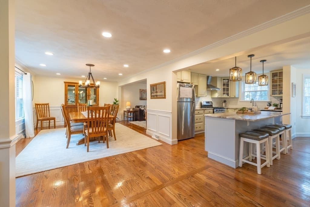 9 Thornton Dr photo 5