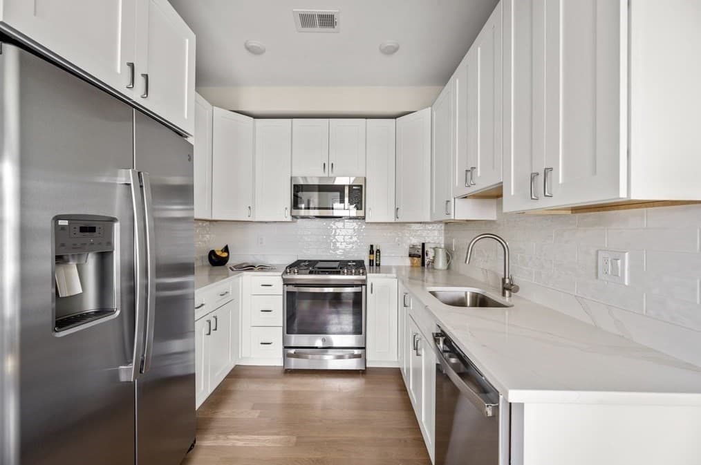 303 Maverick St. #1