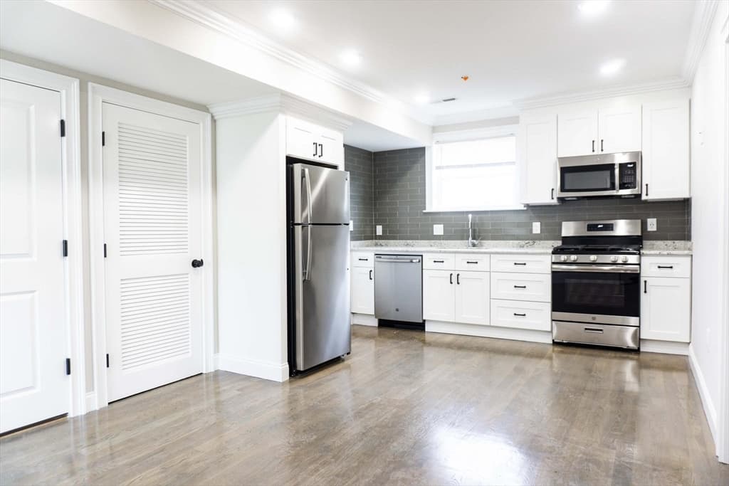 33 Merriam St. #2 photo 2