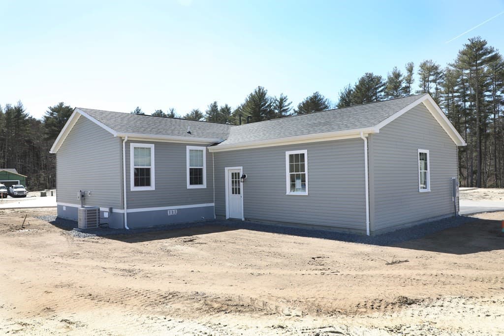 74 Sycamore Lane photo 3