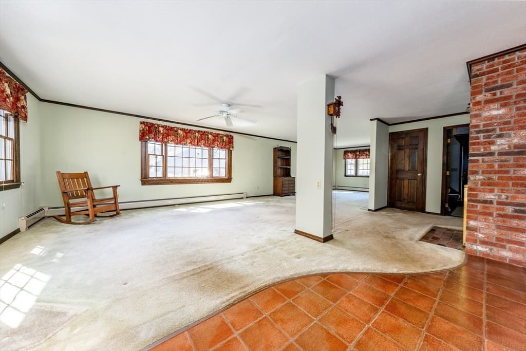 104 Monomoy Cir photo 5