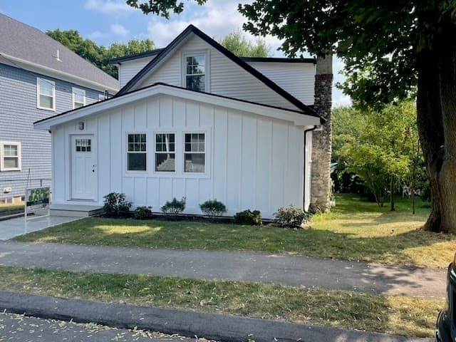 22 Berlin Ave photo 2