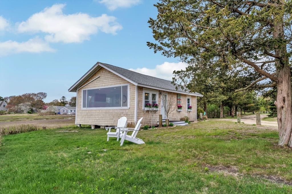 184 S Sea Ave #12 photo 2