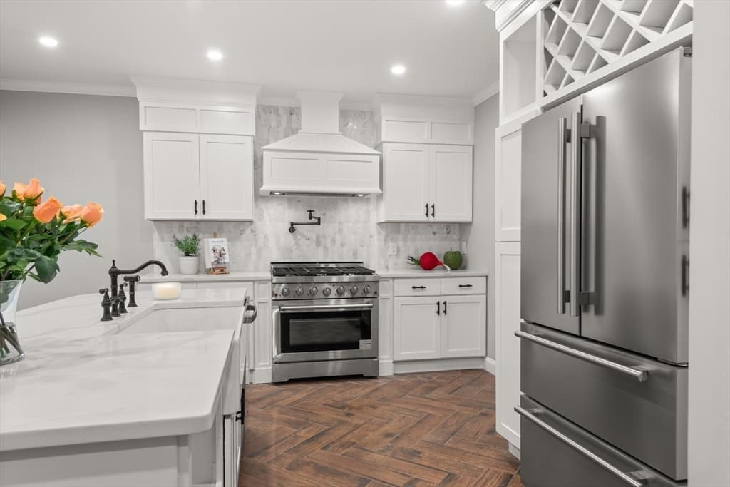 41 Longmeadow photo 2