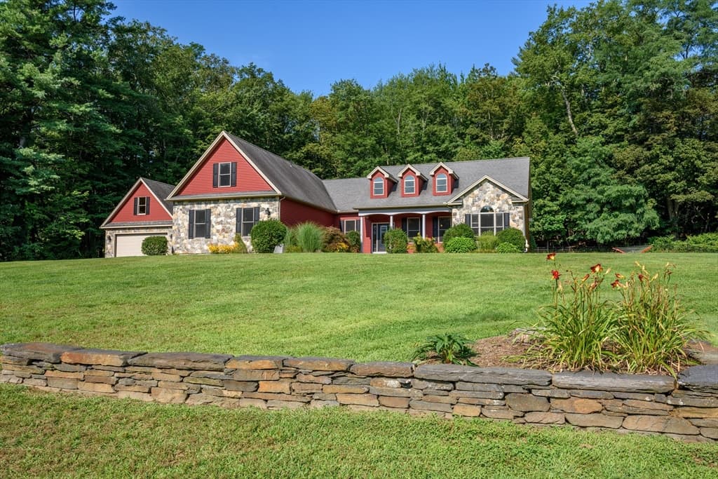 51 Loudville Rd