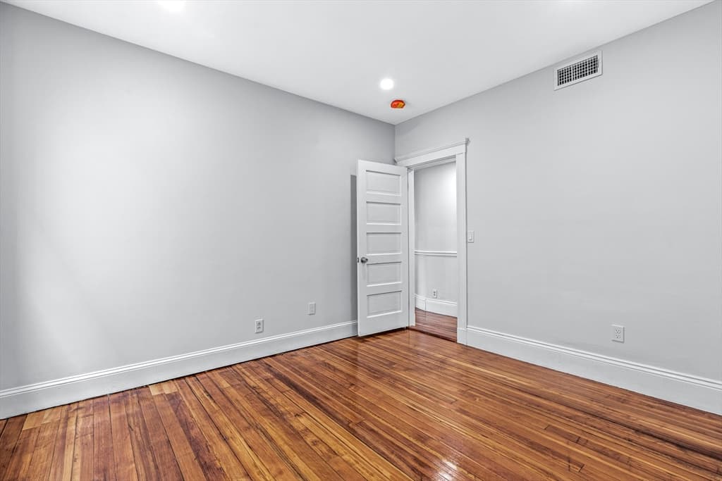 79 Pleasant Street #1 photo 4