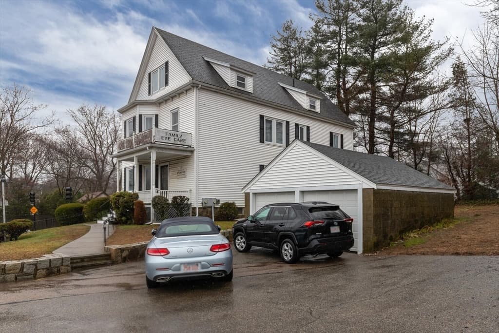 361 Washington Street photo 4