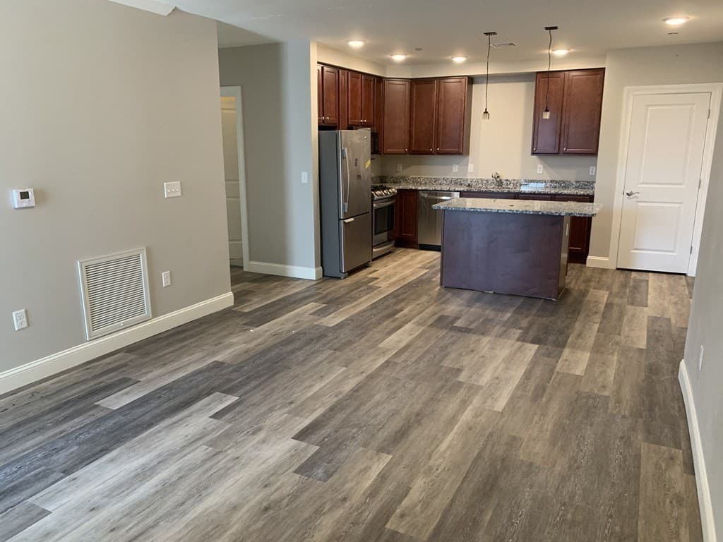 40 Ames Ave #202