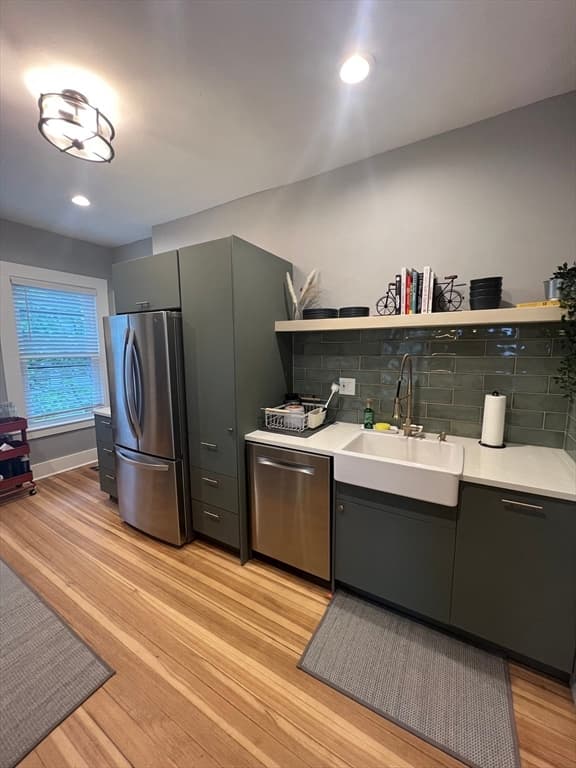 43 Robinson Street #3