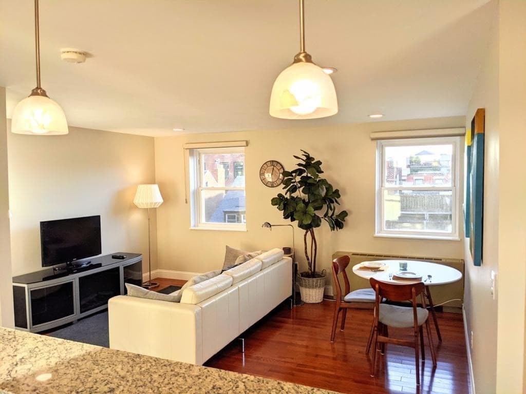 27 Bowdoin St #5A