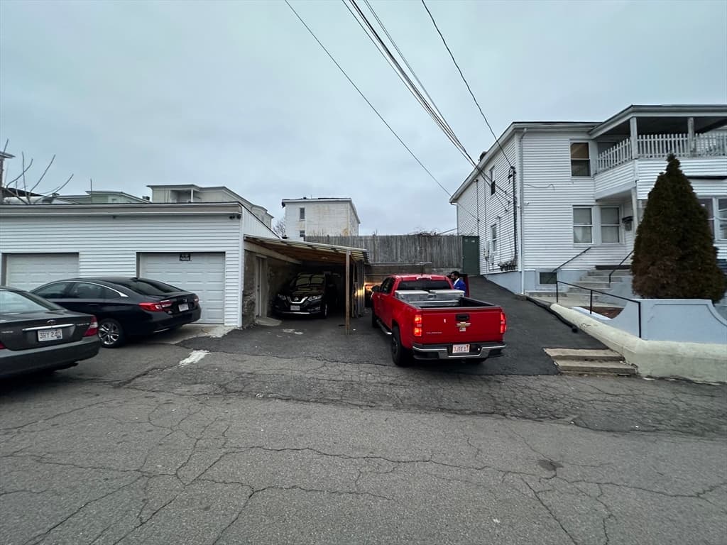 5 Farrington St photo 2