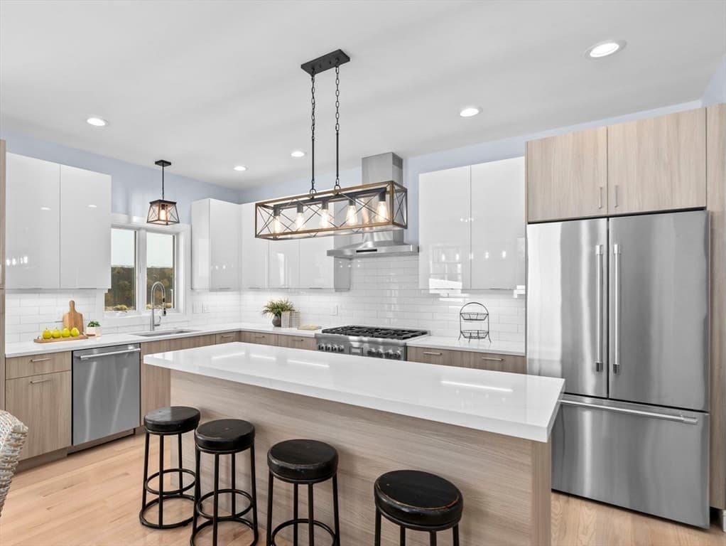1098 Chestnut Street #1098 photo 3