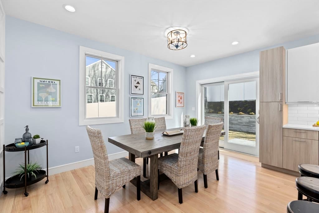 1098 Chestnut Street photo 4