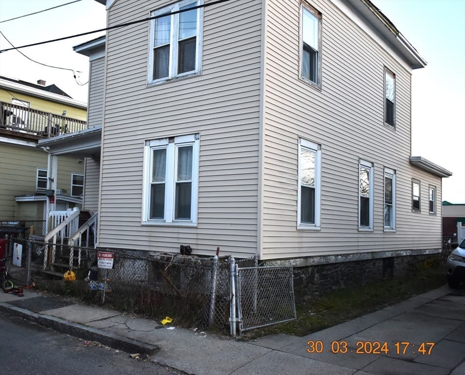 10 Shedd St photo 3