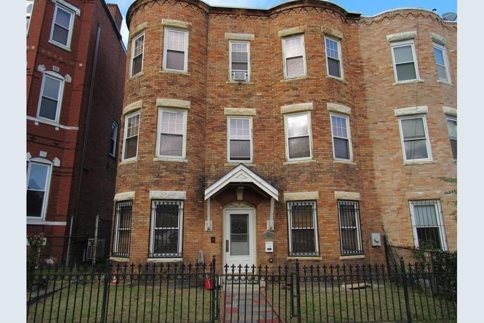 102 Moreland