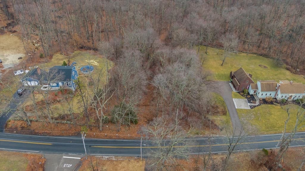 90 Chestnut Hill Road