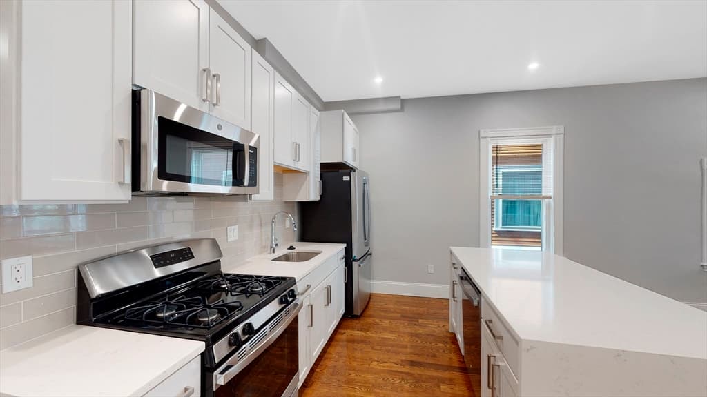 20 Mayfield Street #1 photo 4