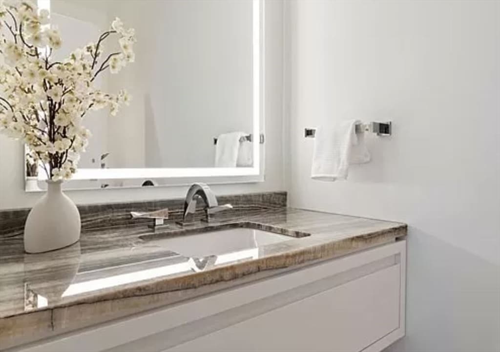 150 Seaport Blvd #20G photo 3