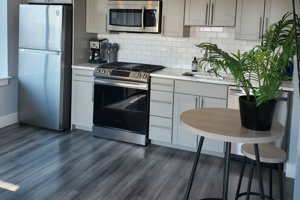 55 W Fifth St #608