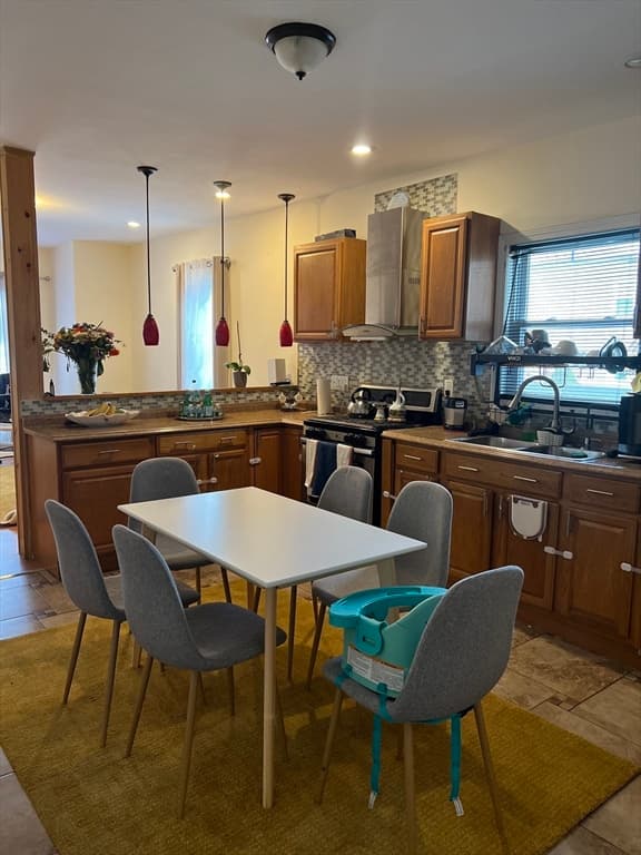 20 Holbrook Ave #1 photo 4