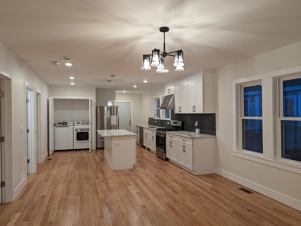 41 Oxford Ave #1 photo 3