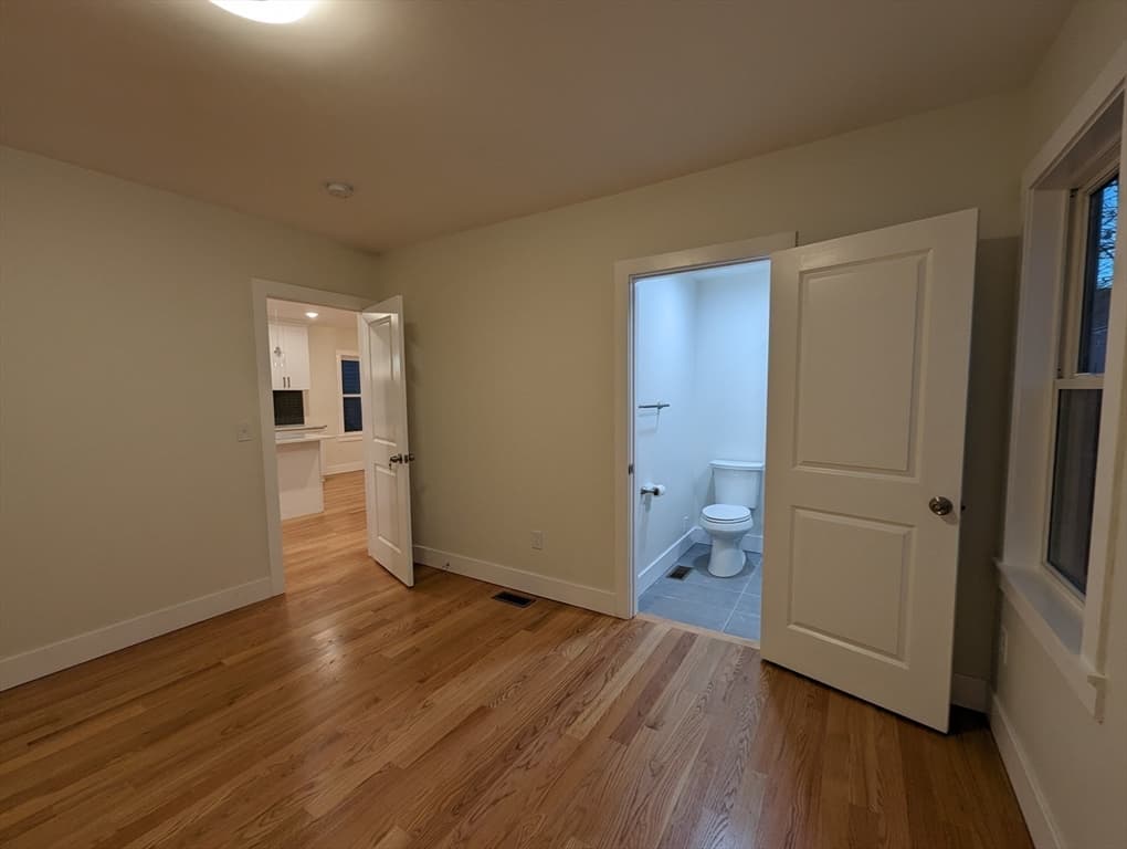 41 Oxford Ave #1 photo 4