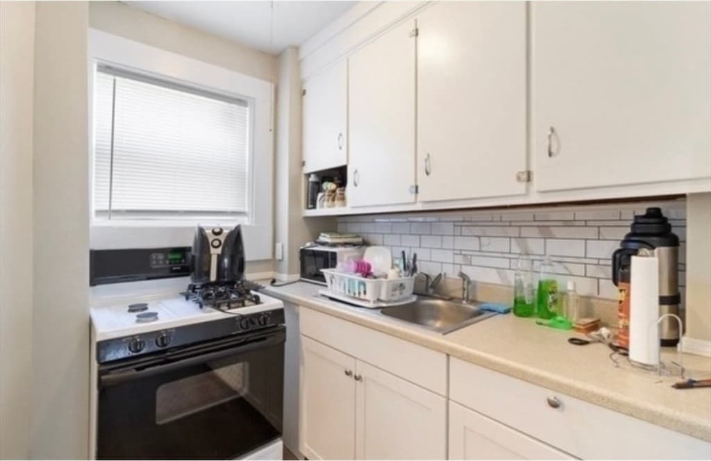 67 Winsor St photo 2