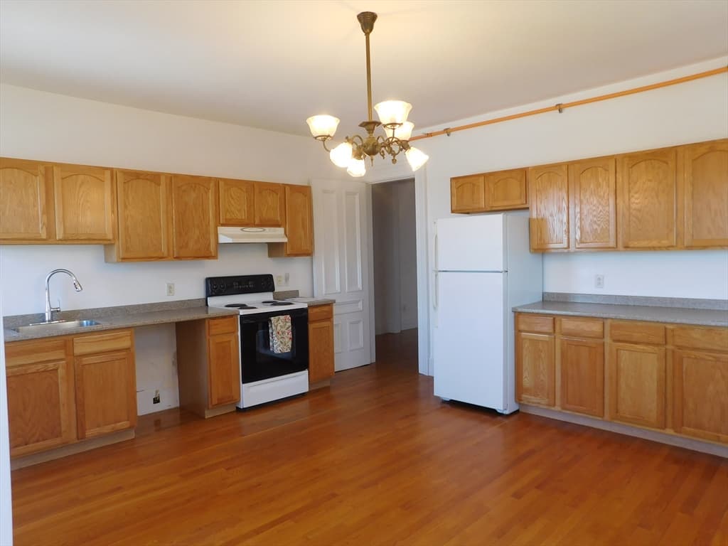682 Rock Street #2 2nd Floor photo 2