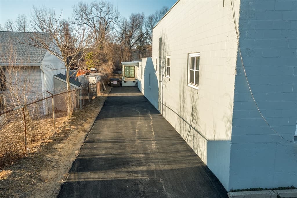 164 Switzer Ave photo 4