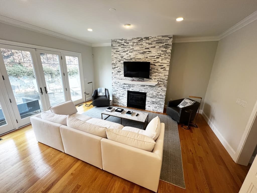 56 Chandler Circle photo 3