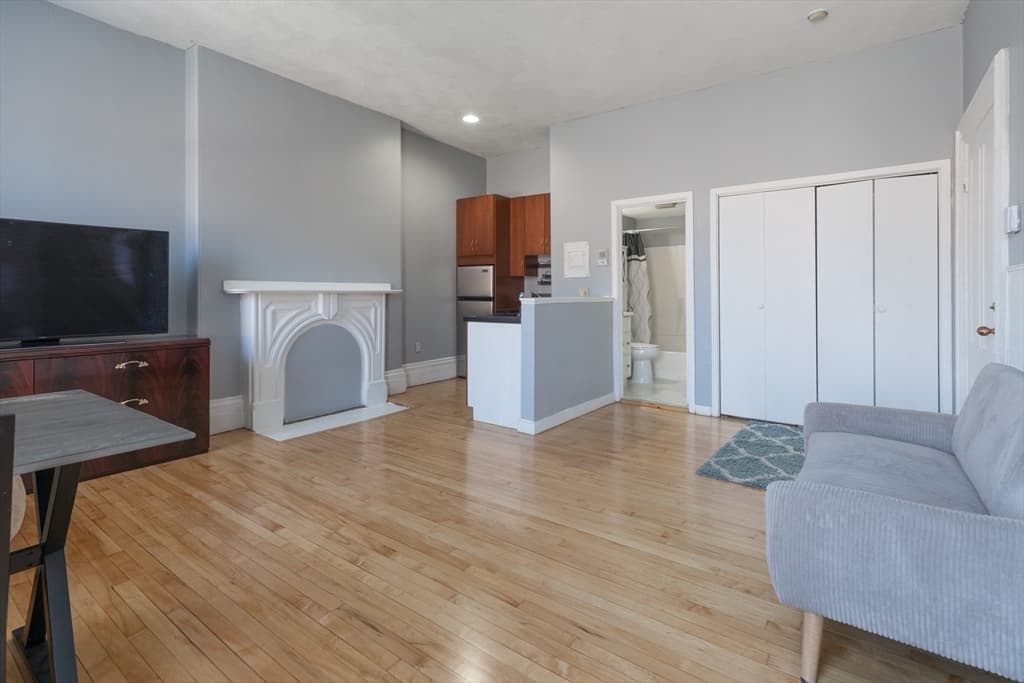 701-703 Massachusetts Ave #15 photo 3