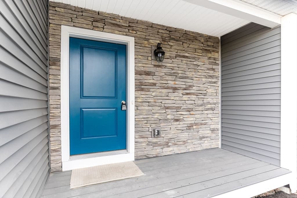 100 Lebaron Blvd #5 photo 3